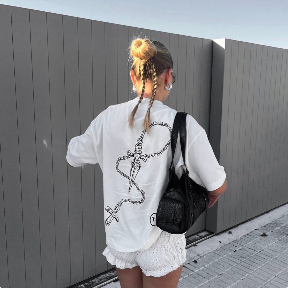 Judgement tee